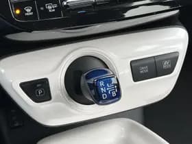 Toyota Prius thumbnail 42