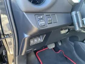 Toyota Yaris thumbnail 21