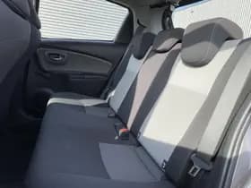 Toyota Yaris thumbnail 41