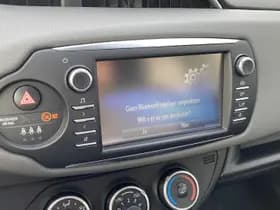 Toyota Yaris thumbnail 44