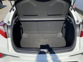 Toyota C-hr thumbnail 21