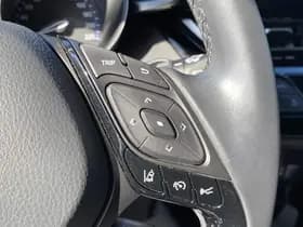 Toyota C-hr thumbnail 40