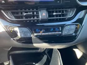 Toyota C-hr thumbnail 50