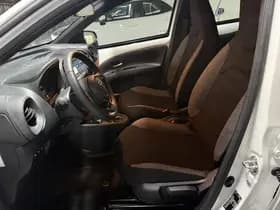 Toyota Aygo thumbnail 41