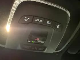 Toyota Corolla-cross thumbnail 17