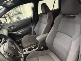 Toyota Corolla-cross thumbnail 31