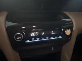 Toyota Yaris-cross thumbnail 11