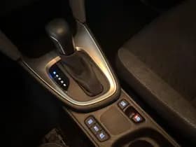 Toyota Yaris-cross thumbnail 7