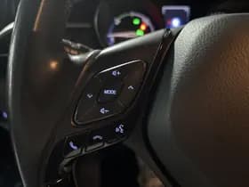 Toyota C-hr thumbnail 11