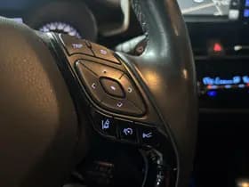 Toyota C-hr thumbnail 15