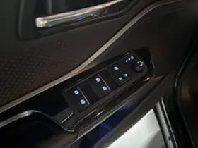 Toyota C-hr thumbnail 25
