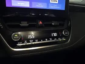 Toyota Corolla thumbnail 39