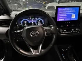 Toyota Corolla thumbnail 6