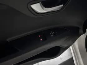 Kia Rio thumbnail 25