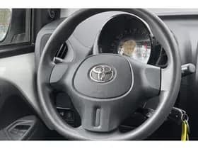 Toyota Aygo thumbnail 31