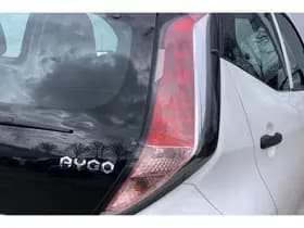 Toyota Aygo thumbnail 39