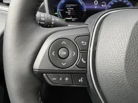 Toyota Corolla-cross thumbnail 18