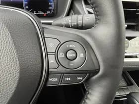 Toyota Corolla-cross thumbnail 19