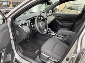 Toyota Corolla-cross thumbnail 36