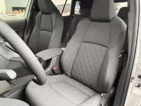 Toyota Corolla-cross thumbnail 6