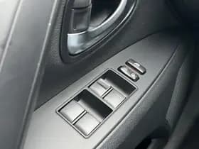 Toyota Avensis thumbnail 30