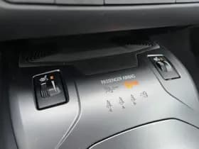 Toyota Avensis thumbnail 33