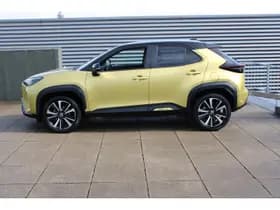 Toyota Yaris-cross thumbnail 4