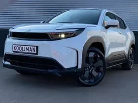 Toyota Urban-cruiser thumbnail 2