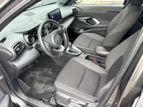 Toyota Yaris-cross thumbnail 12