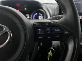 Toyota Yaris-cross thumbnail 24