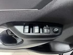 Toyota Yaris-cross thumbnail 46