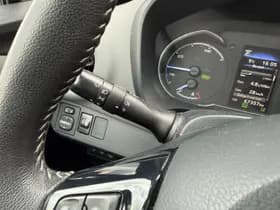 Toyota Yaris thumbnail 12