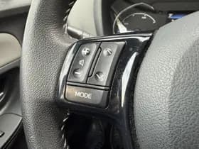 Toyota Yaris thumbnail 10