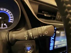 Toyota Auris thumbnail 14