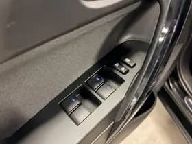 Toyota Auris thumbnail 44