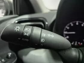 Toyota Yaris thumbnail 17