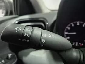 Toyota Yaris thumbnail 48