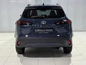 Toyota Corolla-cross thumbnail 2