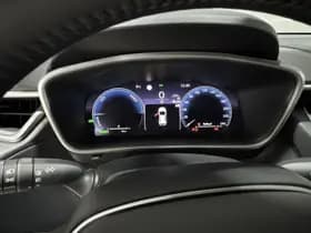 Toyota Corolla-cross thumbnail 13