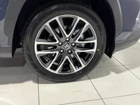 Toyota Corolla-cross thumbnail 25