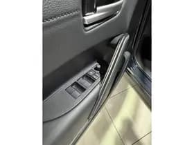 Toyota Corolla-cross thumbnail 32