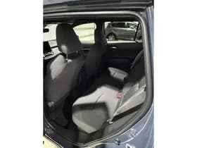 Toyota Corolla-cross thumbnail 33