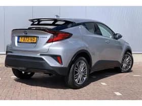 Toyota C-HR thumbnail 2