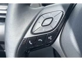 Toyota C-HR thumbnail 12