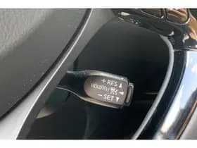 Toyota C-HR thumbnail 15