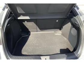 Toyota C-HR thumbnail 24