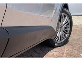 Toyota C-HR thumbnail 25