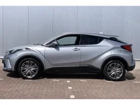 Toyota C-HR thumbnail 4