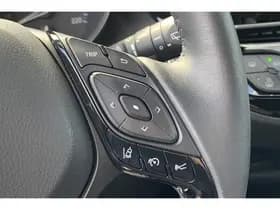 Toyota C-HR thumbnail 41