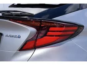 Toyota C-HR thumbnail 54